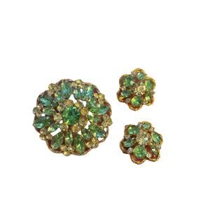 Vintage WEISS Green Rhinestone Brooch Earrings Set Gold Tone Floral Demi Parure